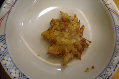 Tendon Kohaku, maple leaf