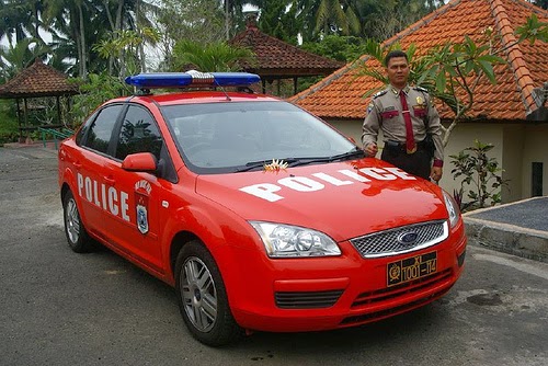 Wendy cyberpreunship: mobil polisi indonesia