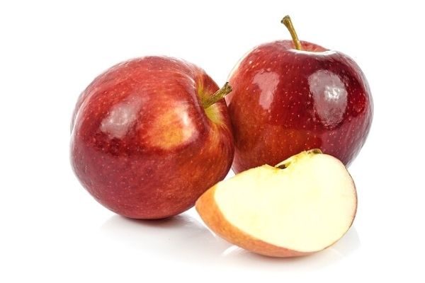 ما هي الفيتامينات الموجودة في التفاح ولا يمكن الاستغناء عنها؟