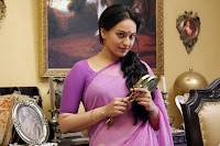 Sonakshi Photos in Lootera Movie teluguidle.blogspot (5)