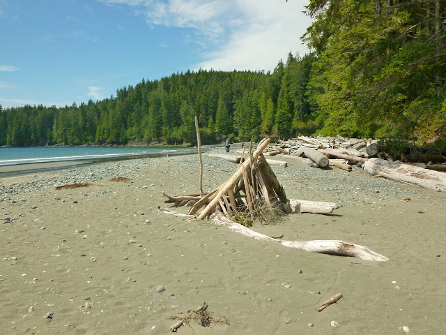 China Beach Structure (2013-05-16)