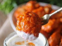 Crispy Buffalo Cauliflower Poppers