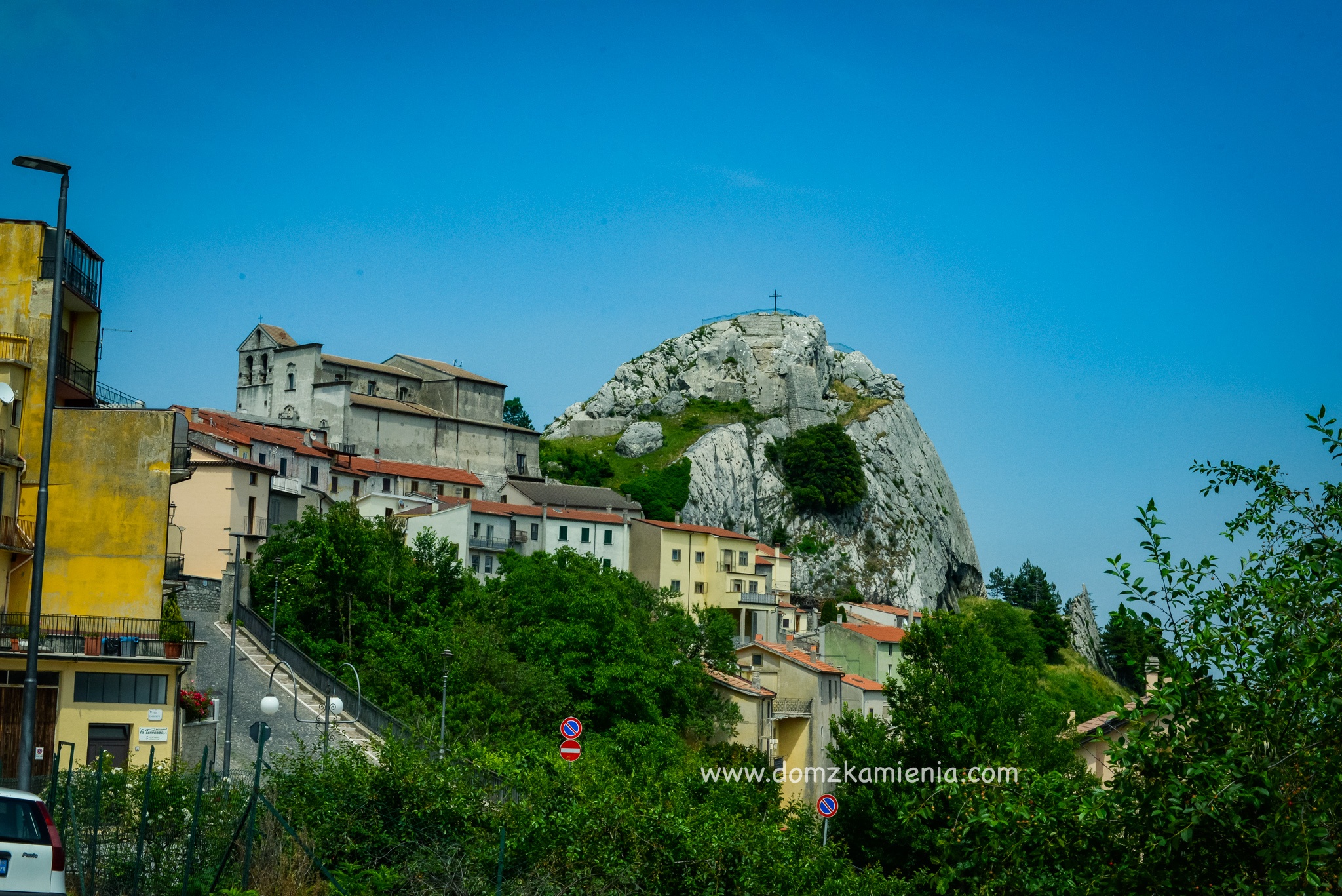 Dom z Kamienia, co zobaczyć w Molise, Pietrabbondante