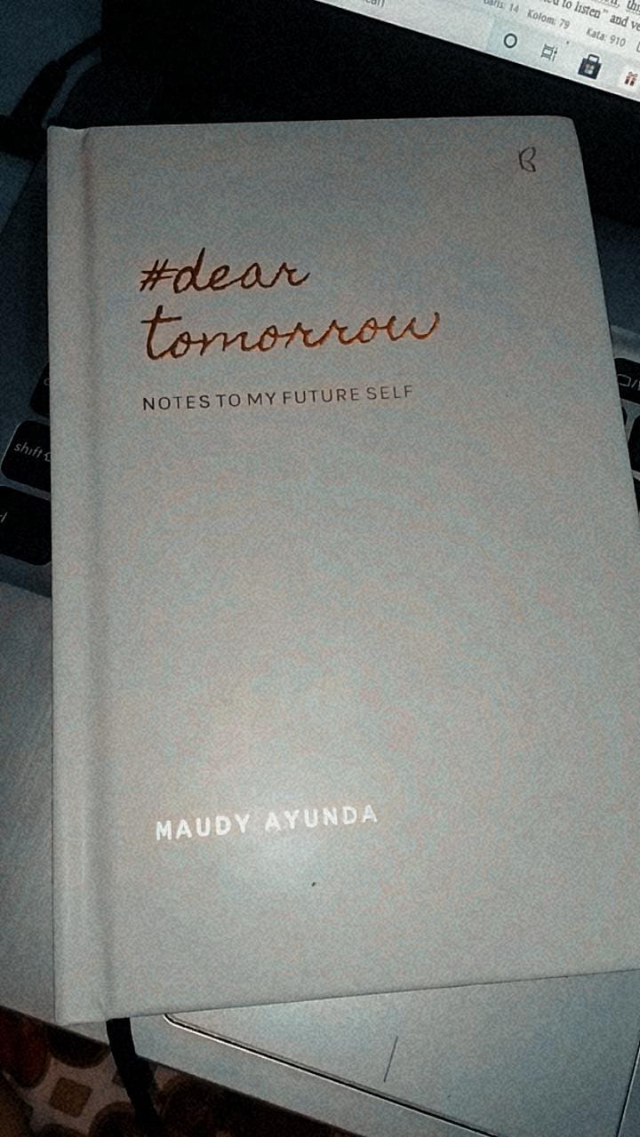 Review Buku "Dear Tomorrow" By Maudy Ayunda