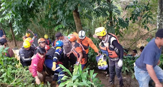 Kabid Humas Polda Jabar : Tim SAR Gabungan Temukan Jenazah Korban Kecelakaan Bus Masuk Jurang di Rajapolah