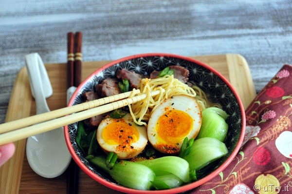 How to make Char Siu (Chinese BBQ Pork) Noodle Soup with Video Tutorial 叉燒湯麵   http://uTry.it