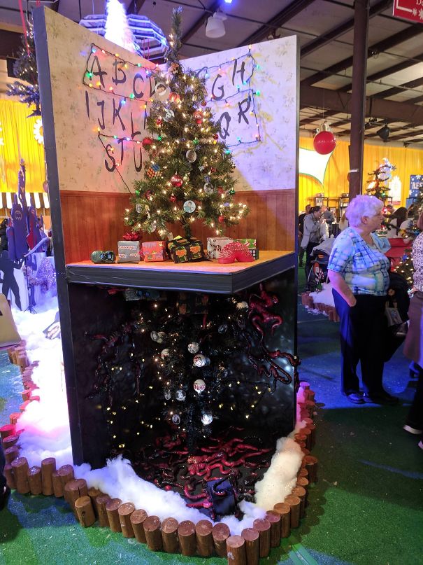 30 Innovative Christmas Tree Ideas That Blew Our Mind