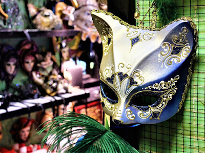 Gnaga-mask-an old-Venetian-mask