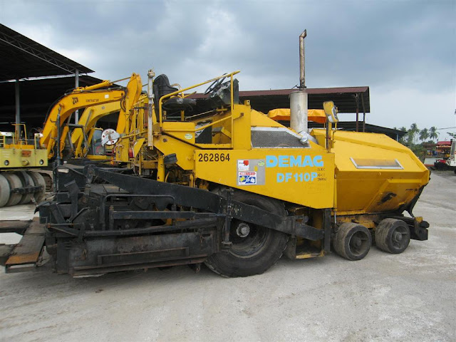 Demag DF110P Asphalt Finisher / Paver SSL