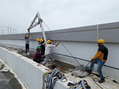 Facade Maintenance-Davit System Shifting