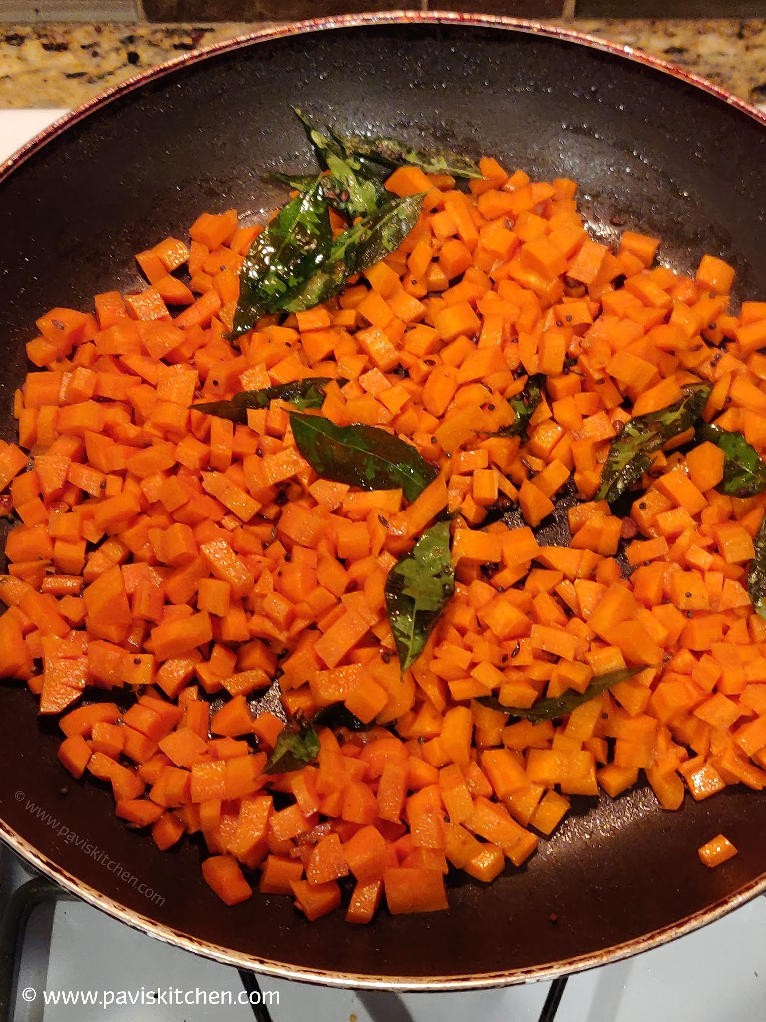 Carrot Poriyal Recipe | Carrot Palya | Carrot Stir Fry