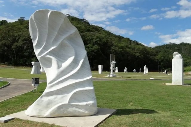 Parque das Esculturas é opção de passeio grátis em Santa Catarina.