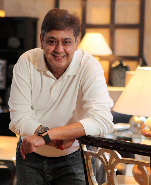 Tarun Sarda announces the much awaited exhibition Martini Queens