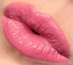 Pink573KissKissLoveLoveGuerlain14