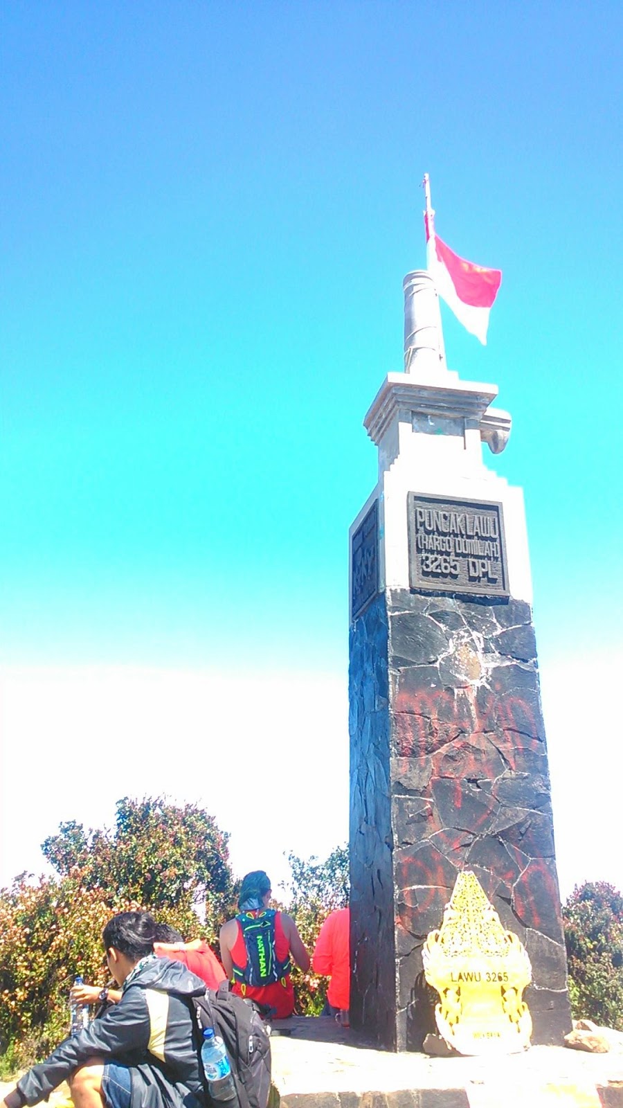 DESTINASI JAWA TIMUR: GUNUNG LAWU VIA CANDI CETHO