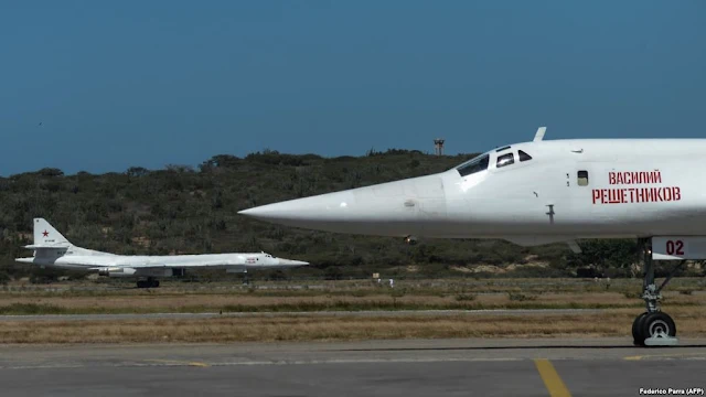 Image Attribute: Tu-160s at Maiquetia airport outside Caracas / Source: Federico Parra (AFP)