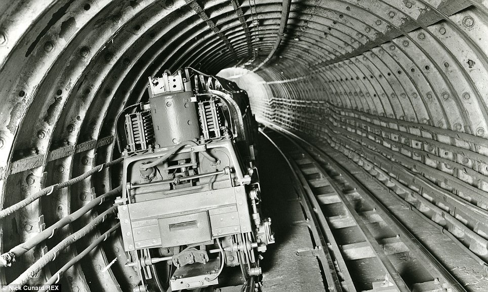 mail-rail-5