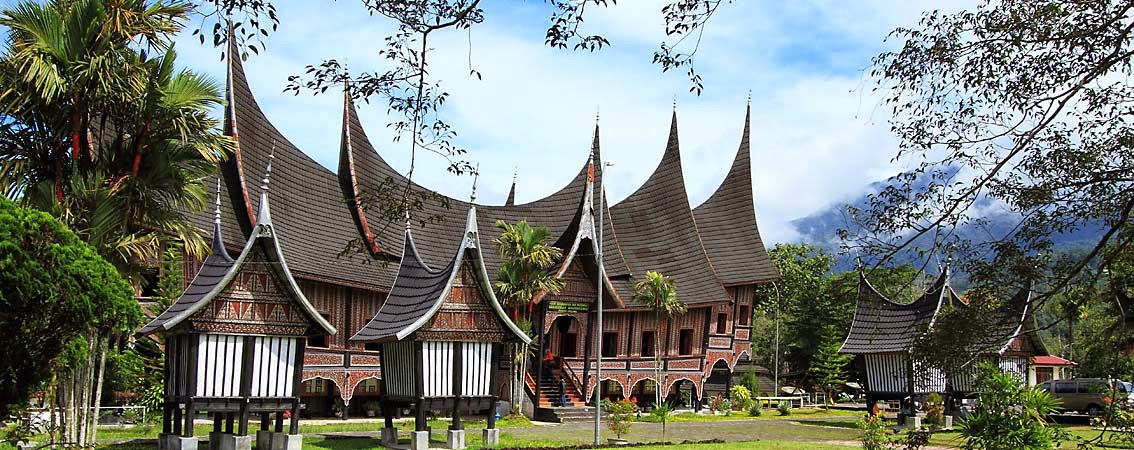 Bentuk Jenis Rumah Adat Minangkabau