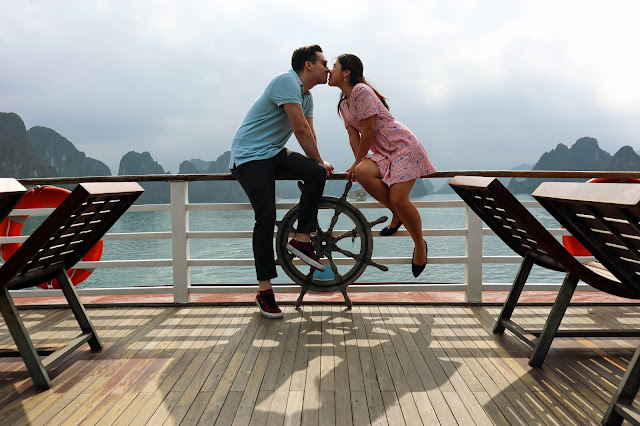 Ha Long bay through an overnight cruise