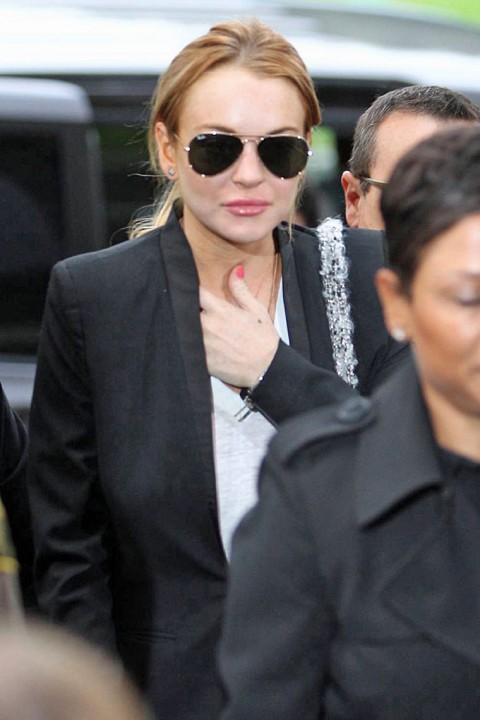 Hollywood News  Case of Theft Committed by Lindsay Lohan Transferred to Los Angeles hot images