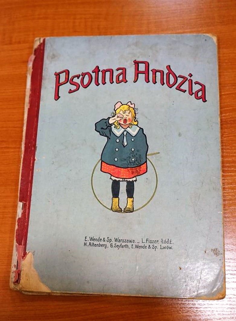 Gmina Przecław ma oryginał książeczki „Psotna Andzia” Walerii Szalay-Groele