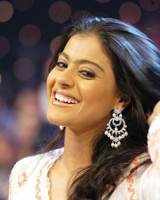 Hot Cute & Simple Kajol wallpaper