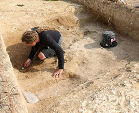 Neolithic sink hole uncovered near Stonehenge