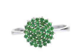 Nhẫn đá Emerald