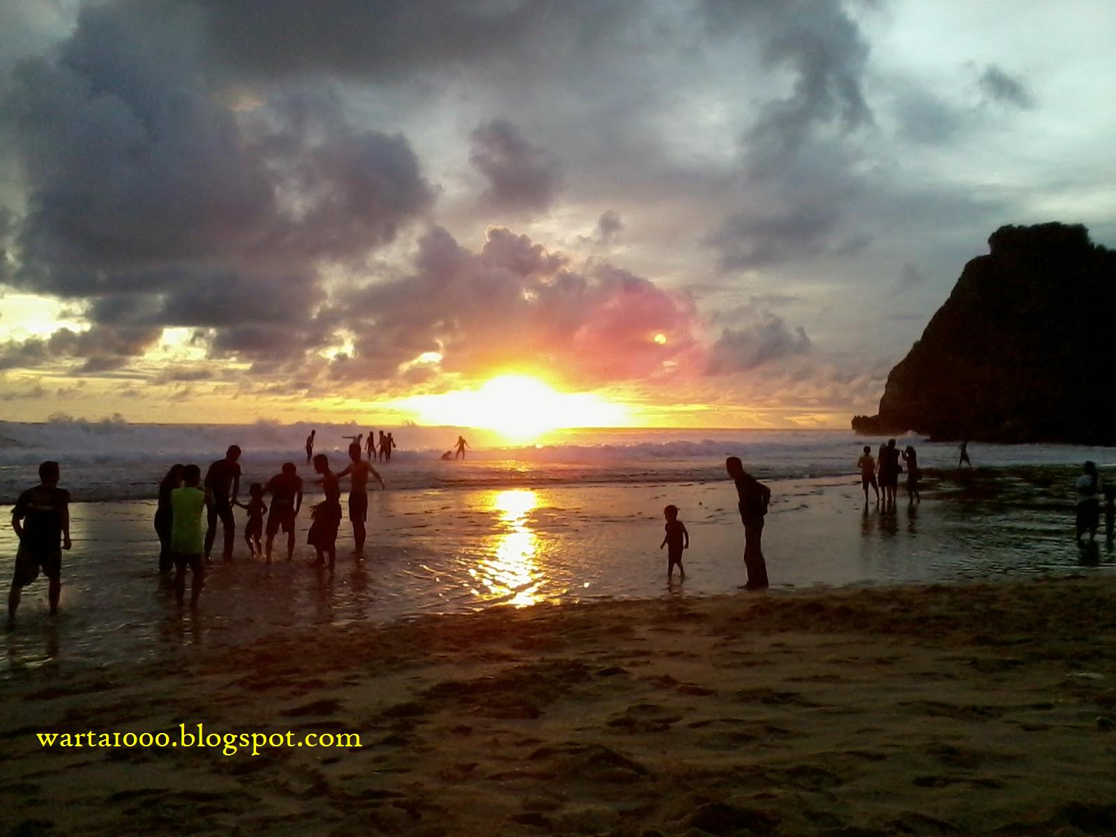 sunset-di-pantai-nguyahan-ngobaran