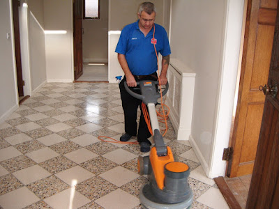  Cara  Mengepel Lantai  Granit Tile yang Benar Agar Selalu 
