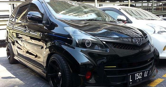 Modifikasi Mobil  Avanza Warna Hitam  Pemudi x