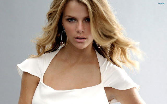 brooklyn decker Hot,Images,photoes,Stills,Wallpapers,Pictures,