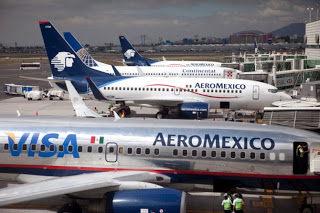 Despide Aeroméxico a pilotos que se equivocaron al aterrizar 