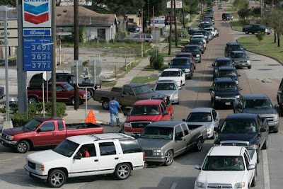 Cars Lining Up To Get Gas In Houston, Texas After  Widespread Power Outages Due To Hurricane Ike Makes It Hard To Find A Working Gas Pump