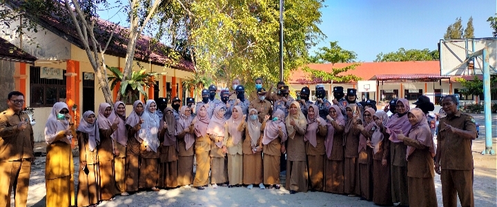 Kabag SDM Polres Bireuen Jadi Pembina Upacara di SMAN 3 Bireuen