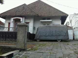 Rumah Ambulance, Jalan Bahureksa No. 15 