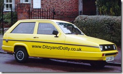 Reliant_Robin_Saloon_England