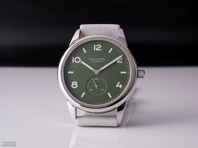 Nomos Club Automatic Olive Green 753.S3