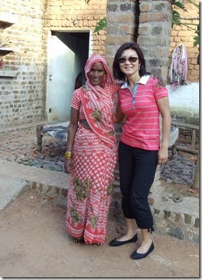 Khajuraho-zona rural - dona da casa e Solange