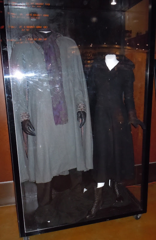 Twilight Eclipse Felix and Jane Volturi film costumes 