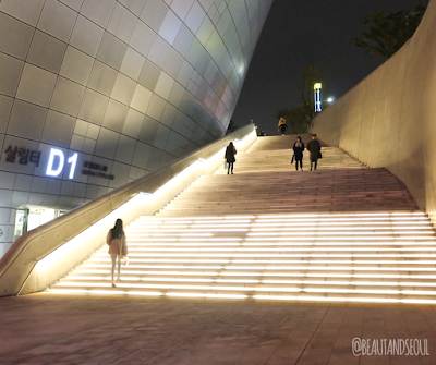 Instagrammable Dongdaemun Design Plaza stairs at night