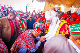 Alhaji Atiku Abubakar, 2023 Presidential candidate of the People's Democratic Party (PDP), alongside his running mate and Governor of Delta State, Dr. Ifeanyi Okowa, in Minna, Niger State for their campaign rally. At the Palace of he Emir of Minna, HRH Alhaji Umar Bahago