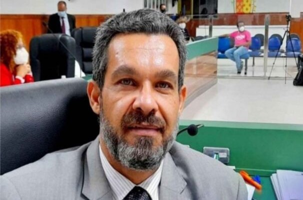 Câmara de Ilhéus cassa mandato de vereador acusado de “rachadinha”