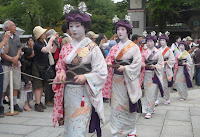 祇園東の芸舞妓さんたち。