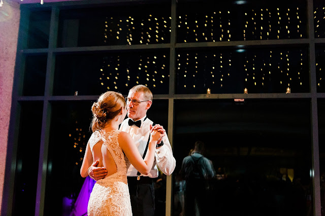 Atrium at Meadowlark Gardens Wedding | Photos by Heather Ryan Photography