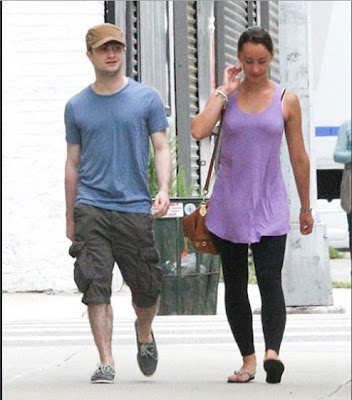 Daniel Radcliffe Girlfriend Images 2012