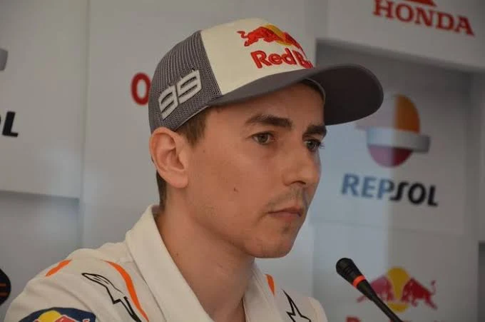 Lorenzo ungkap penyebab kecelakaan di motogp catalunya 2019