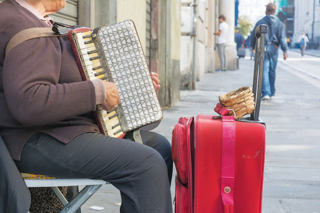 Ελλάς (όχι και τόσο) ελλήνων επαιτών