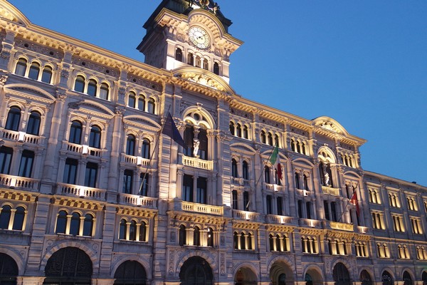 trieste Piazza Unità hôtel de ville