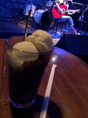 ライブハウスのコーヒーフロート